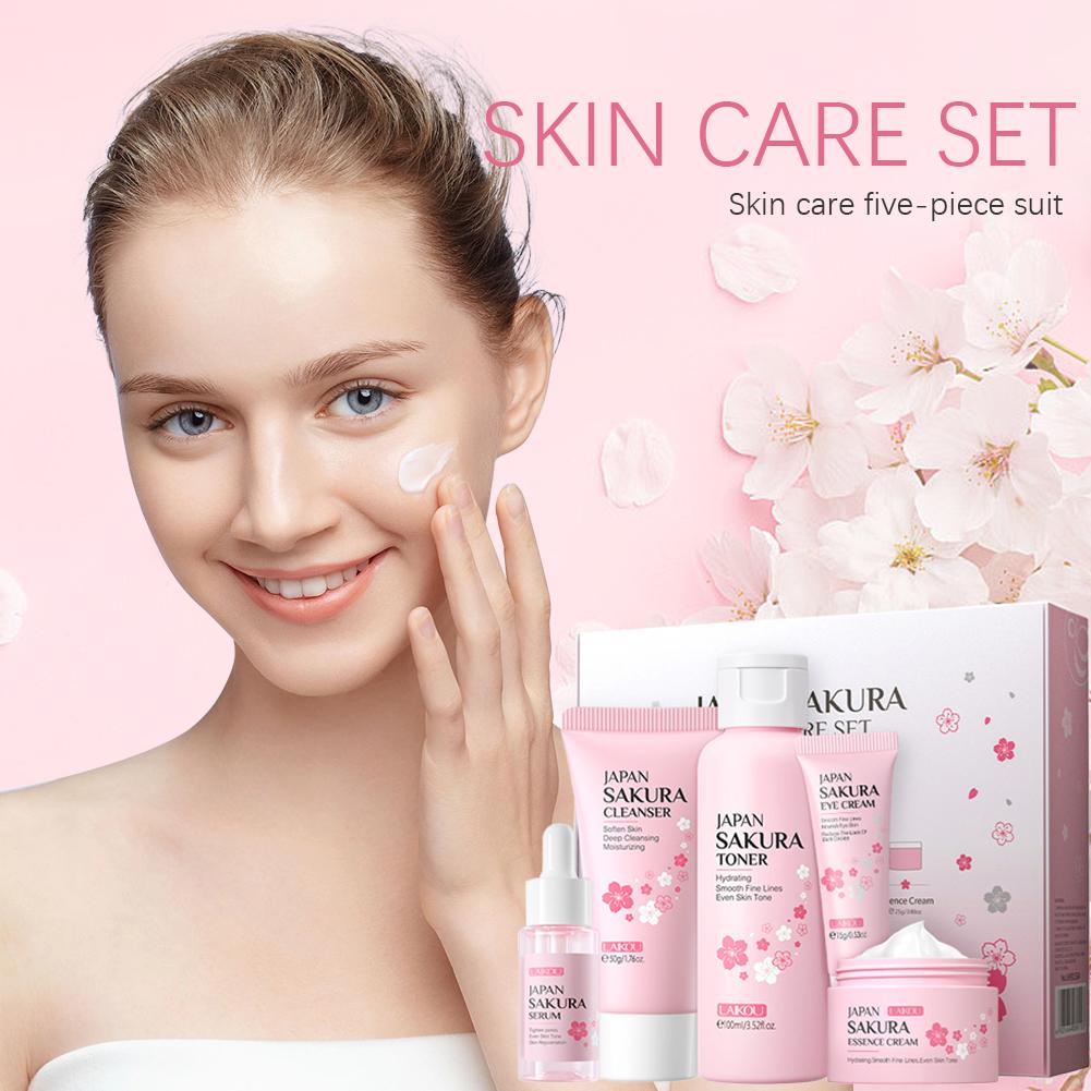 フェイシャルスキンケアセット スキンクレンジング サクラスキンケアセット 女性用 女の子用 クレンザー 化粧水 フェイス美容液 クリーム アイクリーム入り