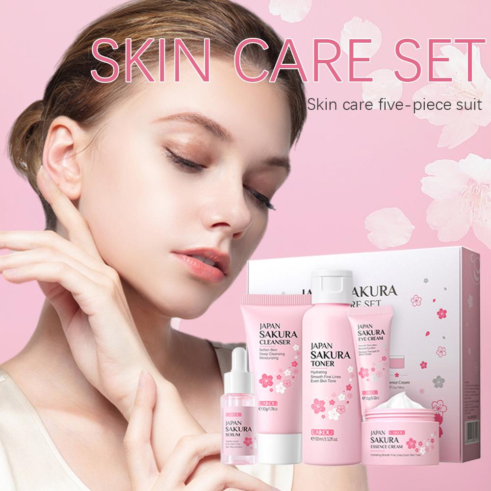 フェイシャルスキンケアセット スキンクレンジング サクラスキンケアセット 女性用 女の子用 クレンザー 化粧水 フェイス美容液 クリーム アイクリーム入り